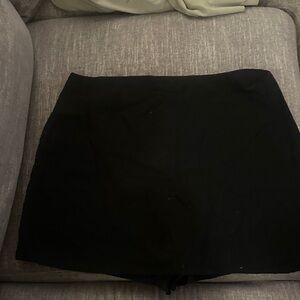 Abercrombie & Fitch Black Skort